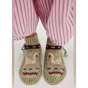 Free People x French Knot Frosty Friends Slipper Socks NWT